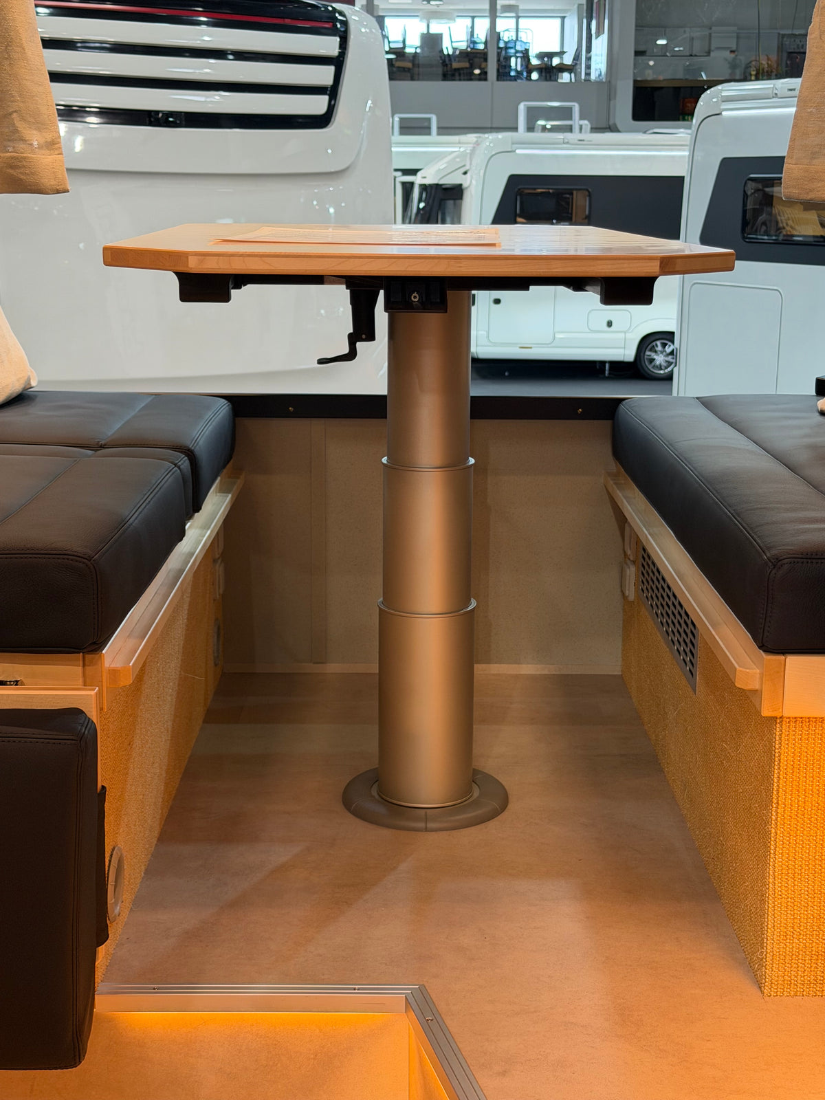 Pied de table télescopique (37-74cm) - Pour camping-car et van aménagé