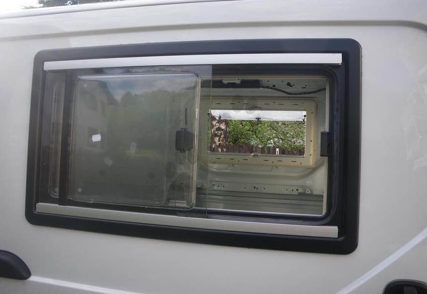 BAIE COULISSANTE S4 - Pour camping - car et van aménagé - Vanlife - Store