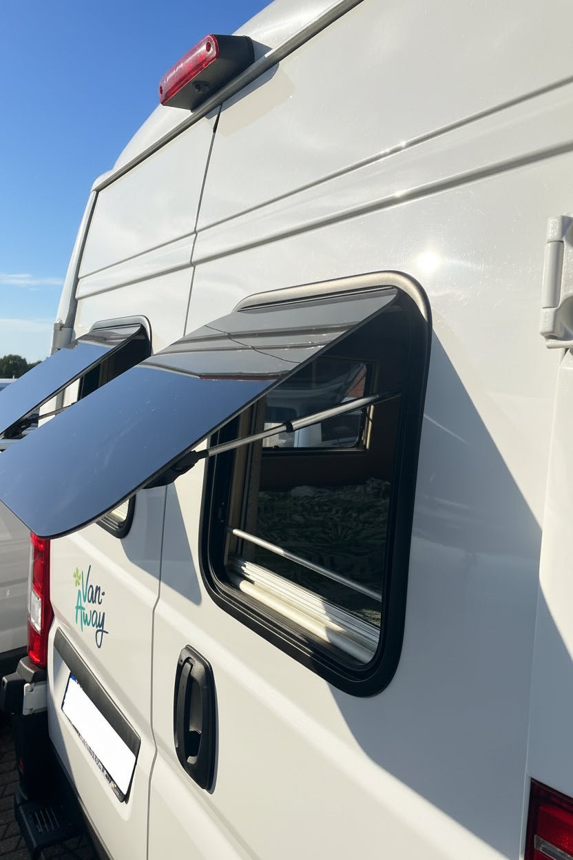 Baie projetable SHADE (Dimensions pour porte arrière fourgons L2H2 - L4H3) - Vanlife - Store