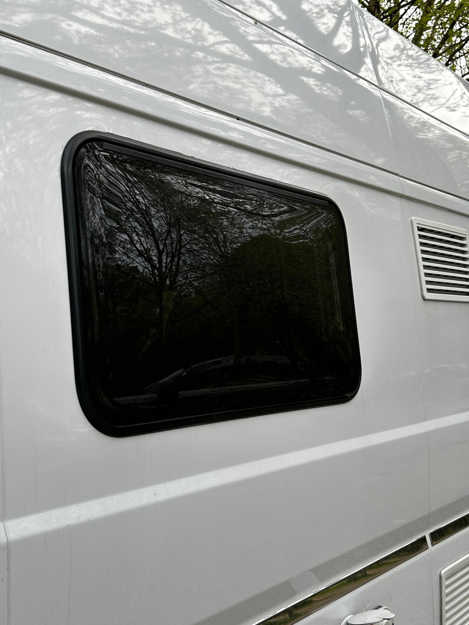 Baie projetable SHADE - Fenêtre avec store et moustiquaire - Vanlife - Store