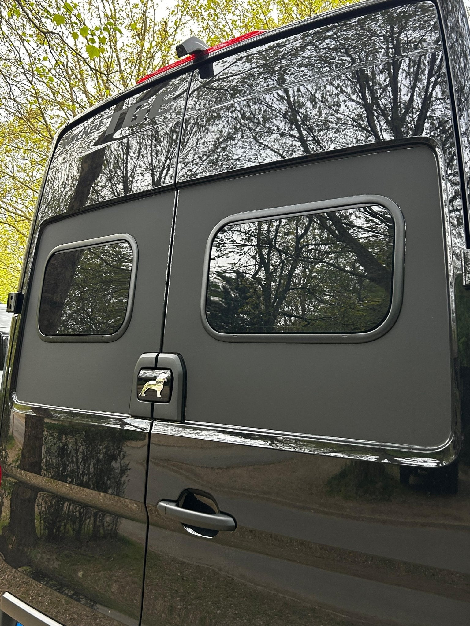 Baie projetable SHADE - Fenêtre avec store et moustiquaire - Vanlife - Store