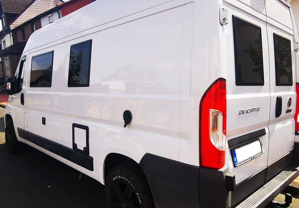 Fenêtre SQUARE 1450 x 550 - avec store et moustiquaire - Vanlife-Store