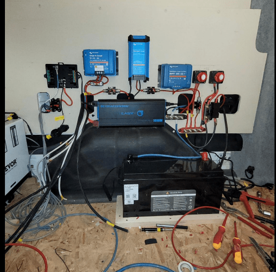 Kit complet électricité van aménagé Avec schéma électrique Interru — free download